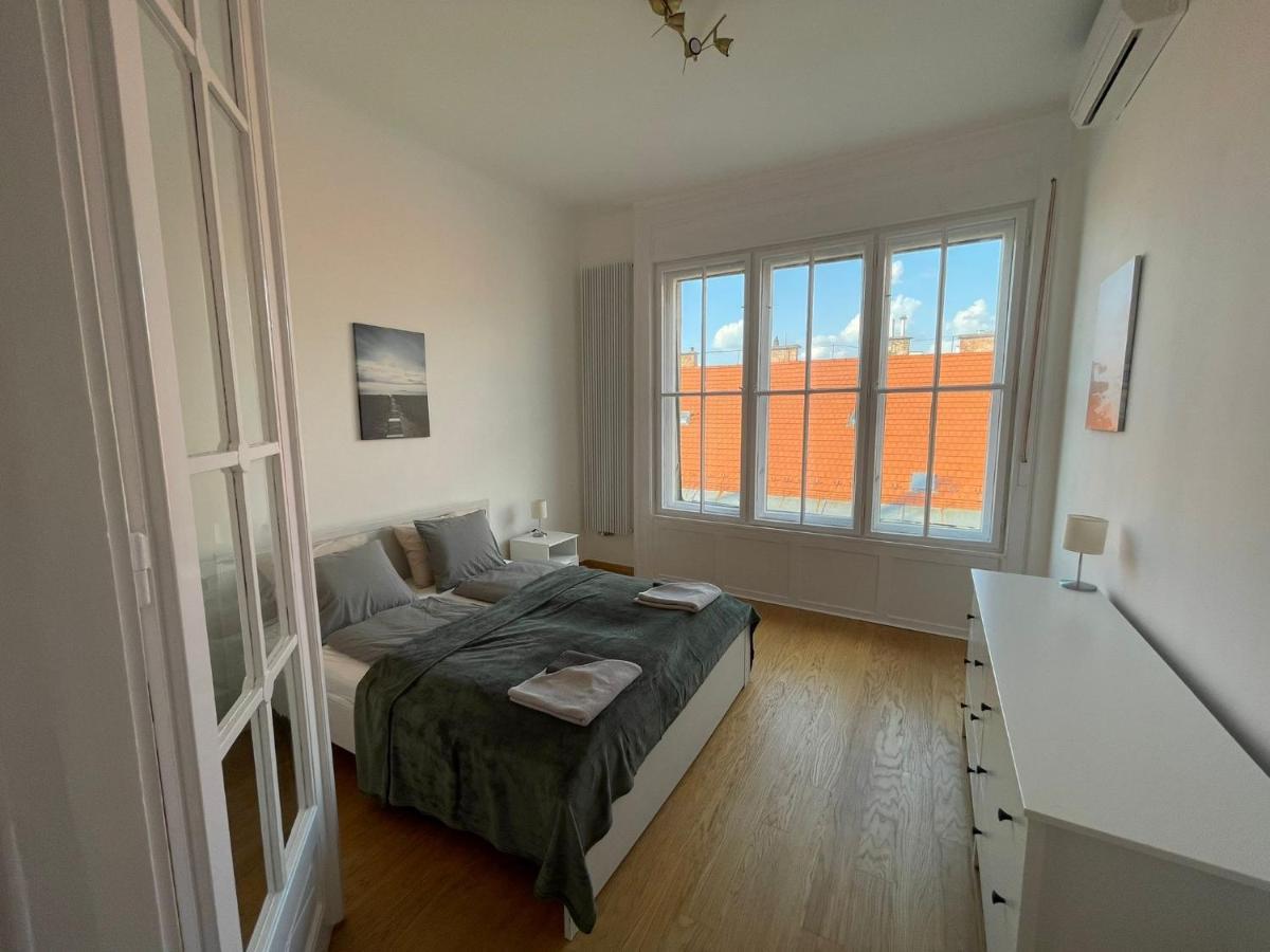 City Center 1, Cozy 2Br In The City Center! Budapest Esterno foto